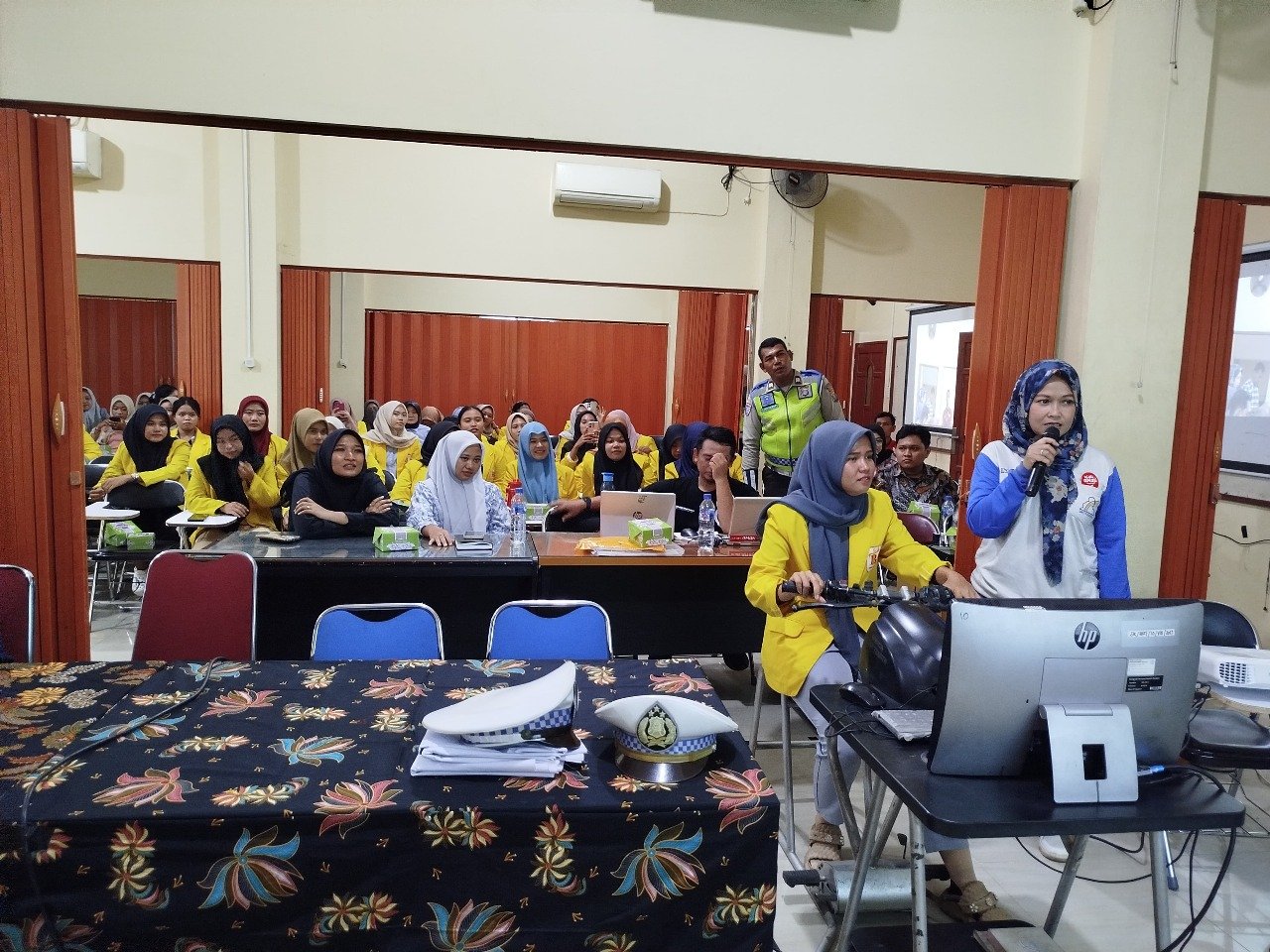 Ribuan Kartini Masa Kini Belajar Safety Riding dengan Berbagai Simulasi Berkendara 1 IMG 20250524 WA0000 1