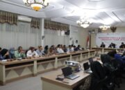 Bank Kalsel - OJK Kalaborasi Literasi dan Edukasi Masyarakat Hulu Sungai Selatan Cerdas Kelola Keuangan 35 Bank Kalsel – OJK Kalaborasi Literasi dan Edukasi Masyarakat Hulu Sungai Selatan Cerdas Kelola Keuangan