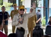 Gubernur Kalteng Temui Siswa Sekolah Pedalaman 13 Gubernur Kalteng Temui Siswa Sekolah Pedalaman