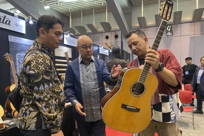 Gitar Buatan Indonesia Catat Transaksi Rp3,33 Miliar di Jepang 1 IMG 20250531 WA0054