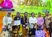 IKIADE Kapuas Raih Beberapa Juara Lomba Fashion Show Kabaya Lawasan 32 IKIADE Kapuas Raih Beberapa Juara Lomba Fashion Show Kabaya Lawasan