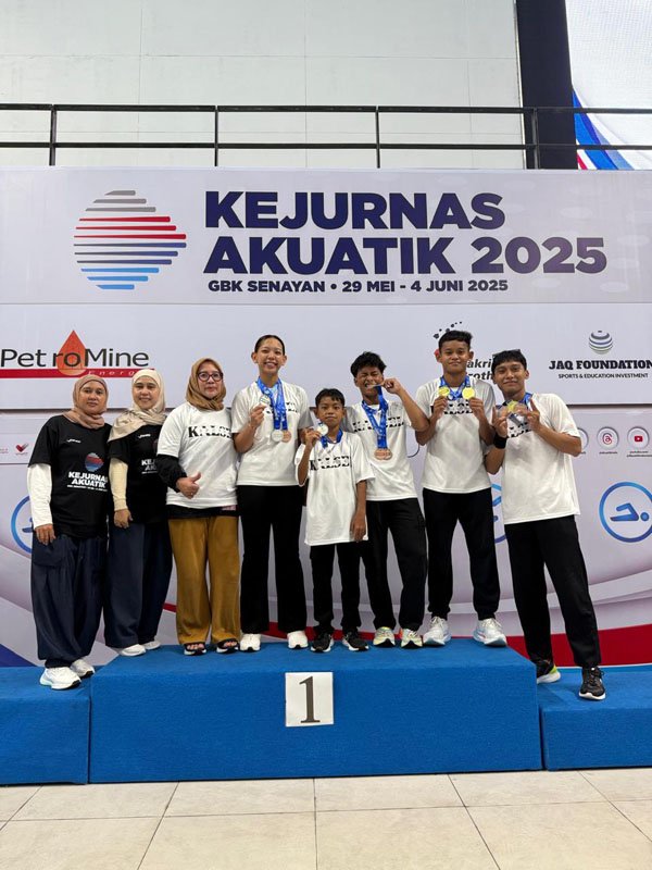 08 3klm Atlet loncat indah jpg