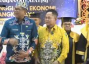 Bupati Katingan : Tiada Kata Terlambat untuk Mengenyam Pendidikan 26 Bupati Katingan : Tiada Kata Terlambat untuk Mengenyam Pendidikan