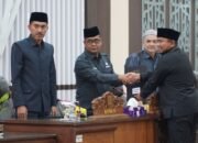 Raperda Perubahan APBD, Bupati Jawab Pemandangan Umum Fraksi 16 Raperda Perubahan APBD, Bupati Jawab Pemandangan Umum Fraksi