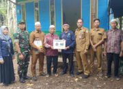 Bantuan Program Bedah Rumah Bawahan Seberang Diserahkan