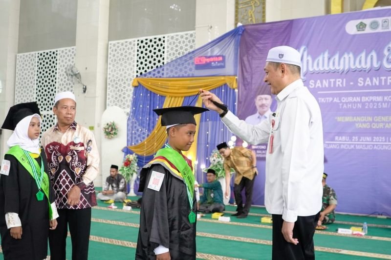 513 Santri TK/TP Al-Qur'an Banjarbaru Ikuti Khataman dan Wisuda 1 6 Berita dibawah