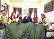 Ahli Rias Pengantin Asal HSS Ikuti Lomba Nasional 48 Ahli Rias Pengantin Asal HSS Ikuti Lomba Nasional