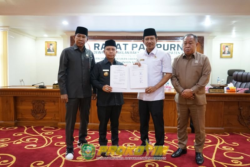 DPRD Tapin Setujui Ranperda Pertanggungjawaban Pelaksanaan APBD 2024 Menjadi Perda 1 Hal 12 Tapin 35 klm 10