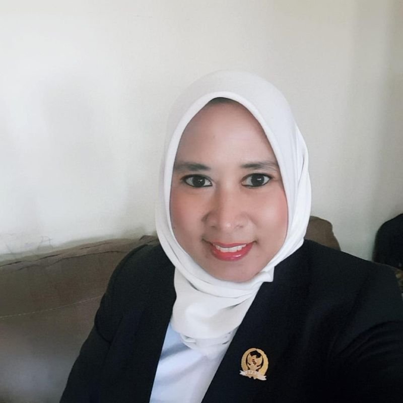 Legislator Kapuas Dukung Bimtek Usaha Berbasis Risiko Bagi UMKM 1 Hal 4 Foto kontrak Kapuas 12