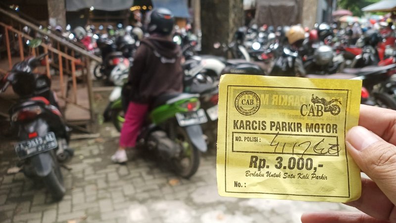 Hal 5 3 Klm Tarif Parkir