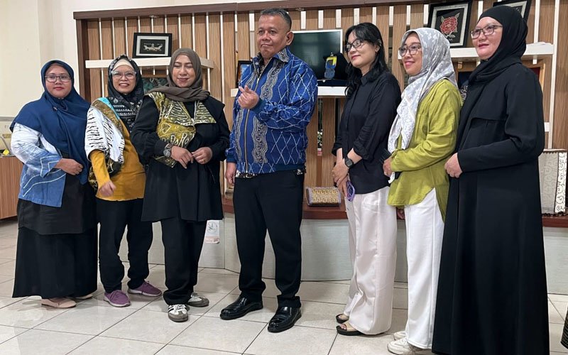 Hal 6 3 KLm Kunjungan Mawen ke BJB