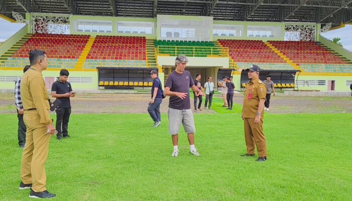 Coach Teco Pantau Stadion 17 Mei Banjarmasin