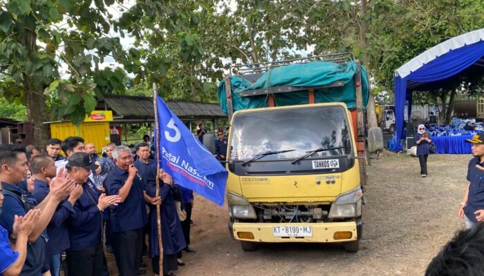 Nasdem Kalsel Salurkan Sapi Kurban