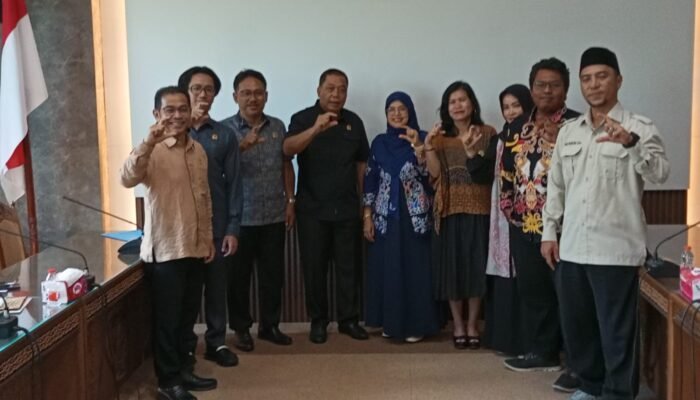 Komisi IV DPRD Provinsi Terima Audensi KIP Kalteng