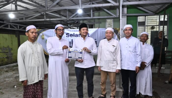 Hasnur Group Kembali Serahkan Sapi Kurban ke Masjid Jami Banjarmasin di Momen Iduladha 1446 H