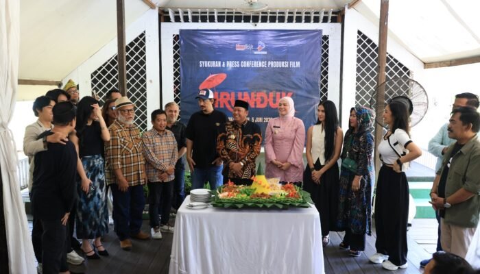Bupati Barito Kuala Hadiri Syukuran dan Press Conference Film Pirunduk