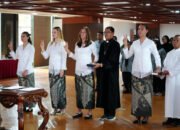 Emily, Felicia, Iris, dan Isa Resmi Jadi WNI, Persiapan Timnas Putri Indonesia Hadapi Kualifikasi Piala Asia 12 Emily, Felicia, Iris, dan Isa Resmi Jadi WNI, Persiapan Timnas Putri Indonesia Hadapi Kualifikasi Piala Asia