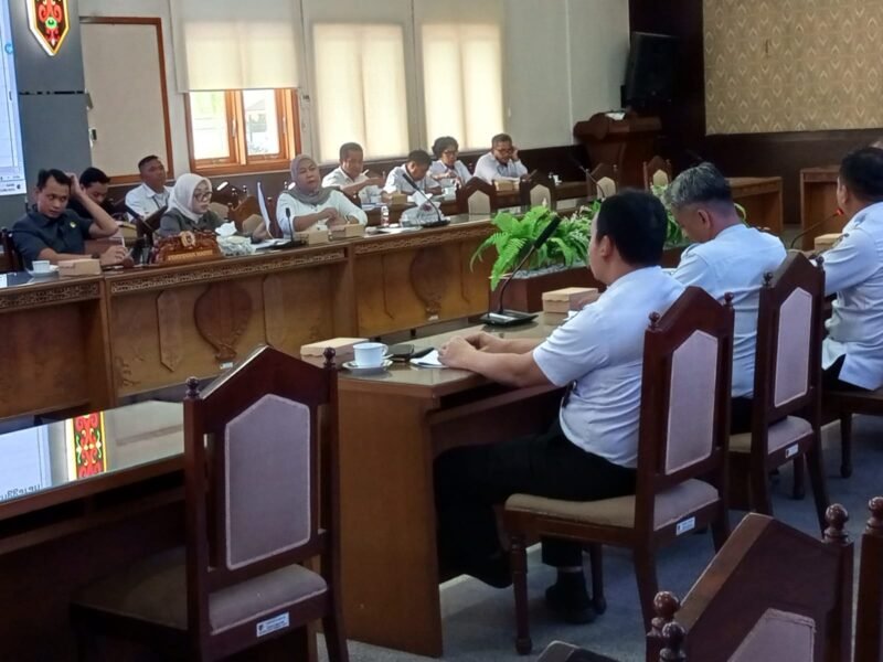 Banmus Sepakati Jadwal DPRD Kalteng Selama Juni 2025 1 IMG 20250612 WA0044 e1749730015173