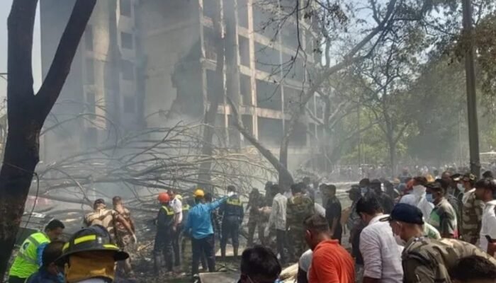 Pesawat Air India Jatuh di Ahmedabad, 242 Penumpang dan Awak Tewas