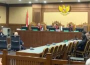 Hakim Tolak Nota Keberatan Mantan Direktur Utama PT Taspen Antonius Kosasih di Kasus Investasi Fiktif 12 Hakim Tolak Nota Keberatan Mantan Direktur Utama PT Taspen Antonius Kosasih di Kasus Investasi Fiktif