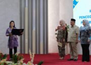 Bupati HST dan Ketua TP PKK DiKukuhkan Sebagai Ayah dan Ibu Genre 50 Bupati HST dan Ketua TP PKK DiKukuhkan Sebagai Ayah dan Ibu Genre