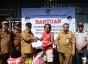 Bupati HST Respon Cepat Korban Kebakaran 49 Bupati HST Respon Cepat Korban Kebakaran