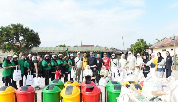 Olahraga Bersama Masyarakat, Polsek Kelumpang Tengah Sambut Hari Bhayangkara ke-79