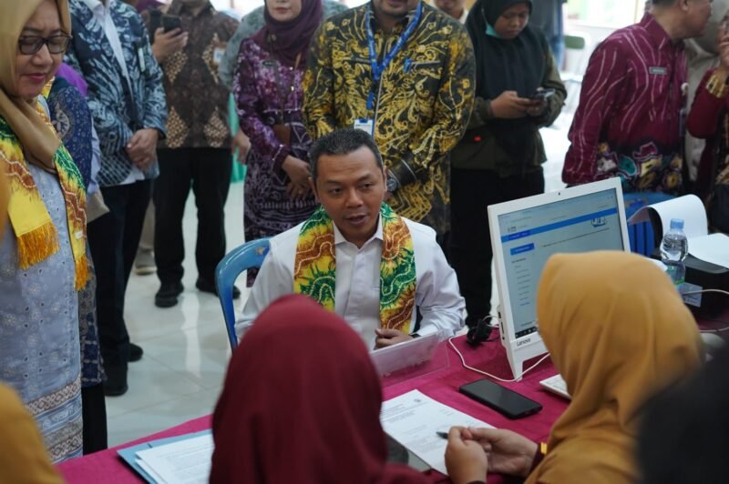 Wamendikdasmen Tinjau SPMB di Banjarmasin, Tidak Temukan Kendala 1 IMG 20250620 WA0042 e1750418373862