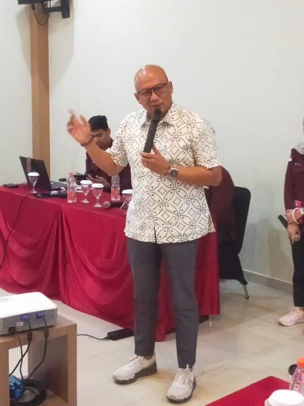 AI Diharapkan Bisa Meningkatkan Kapasitas Jurnalis Ekonomi Kalsel 1 IMG 20250624 WA0028 e1750746920703