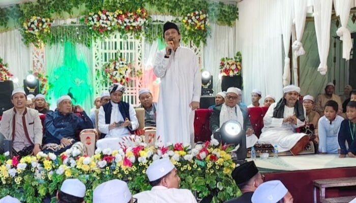 Wagub Kalsel Hadiri Acara Kelayan Bersholawat, Ajak Masyarakat Teladani Rasullullah