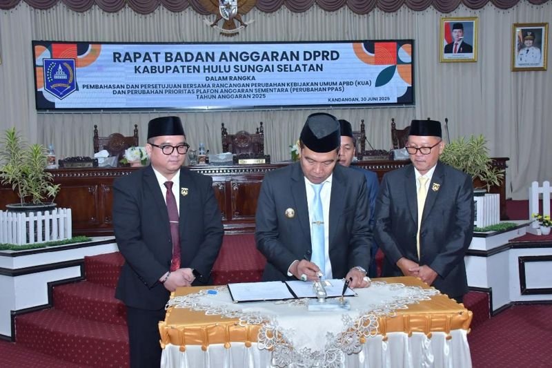 Perubahan KUA-PPAS 2025 HSS Disepakati 1 Hal 12 HSS 1 3 klm