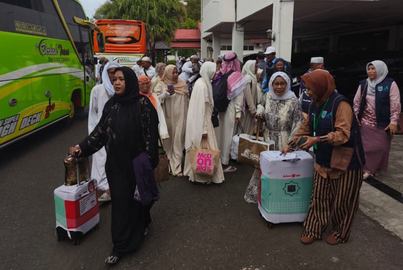 Hal 4 4 KLm Martapura Jamaah haji