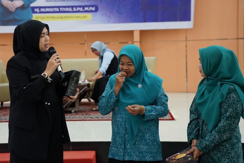 Hal 4 4 KLm Martapura PKK Peningkatan kapasitas