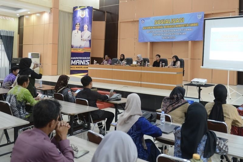 Hal 4 4 KLm Martapura Sosialisasi ANBK