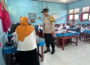 Polres Kotabaru Awasi Penyaluran MBG di Belasan Sekolah 34 Polres Kotabaru Awasi Penyaluran MBG di Belasan Sekolah