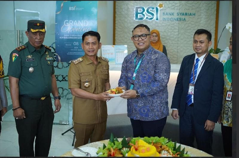Resmikan KCP BSI Gatot Subroto, Yamin Dukung Penguatan Ekosistem Ekonomi Syariah 1 Hal 5 3 KLM BSI