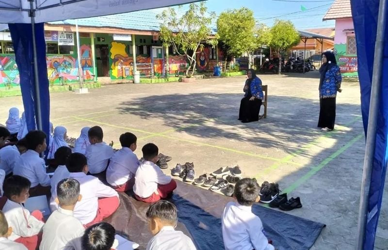 Hal 5 3 KLM Suasana Belajar Foto HL