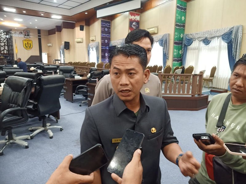 Wali Kota Minta RSUD Sultan Suriansyah Tingkatkan Pelayanan Pasien BPJS 1 Hal 5 3 Klm Kontrak 1