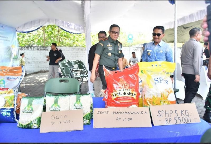 Pemko Banjarmasin Gaet TNI-Polri dan Bulog Gulirkan Pangan Murah 1 Hal 5 3 Klm Pangan Murah