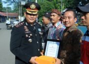 Polres Tapin Beri Penghargaan Kepada Perusahaan Pendukung Ketahanan Pangan 26 Polres Tapin Beri Penghargaan Kepada Perusahaan Pendukung Ketahanan Pangan