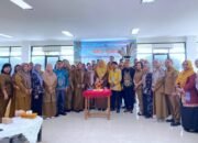 Pustakawan Perkuat Literasi Lewat Wisata Edukasi 31 Pustakawan Perkuat Literasi Lewat Wisata Edukasi