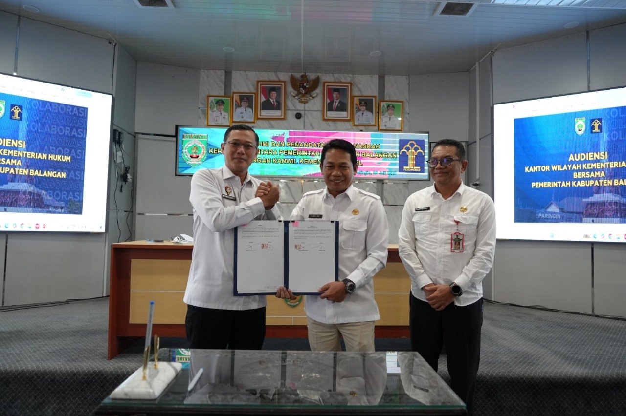 81 Inovasi Daerah Balangan Diakui Secara Hukum, Kemenkum Kalsel Serahkan Surat Pencatatan Ciptaan 1 IMG 20250710 WA0018
