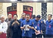 Kejagung Buru Tersangka Dugaan Korupsi Riza Chalid yang Diduga Berada di Singapura