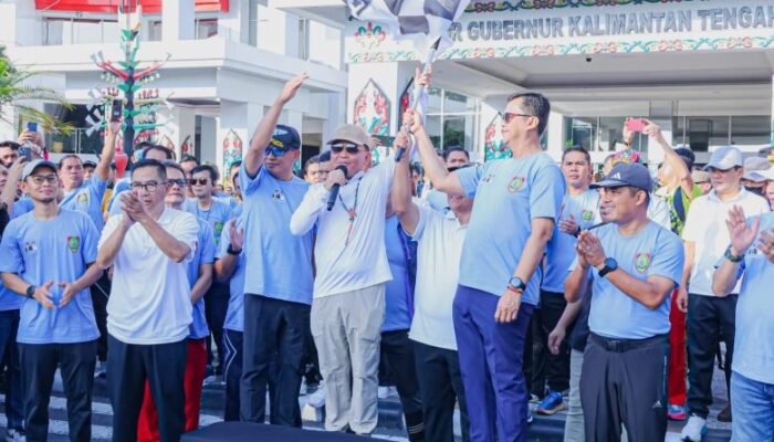 Ribuan Warga Ikuti Jalan Sehat Harkopnas Ke-78