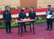 DPRD Kota dan Wakil Walikota Setujui Raperda RPJMD 2025-2029 24 DPRD Kota dan Wakil Walikota Setujui Raperda RPJMD 2025-2029