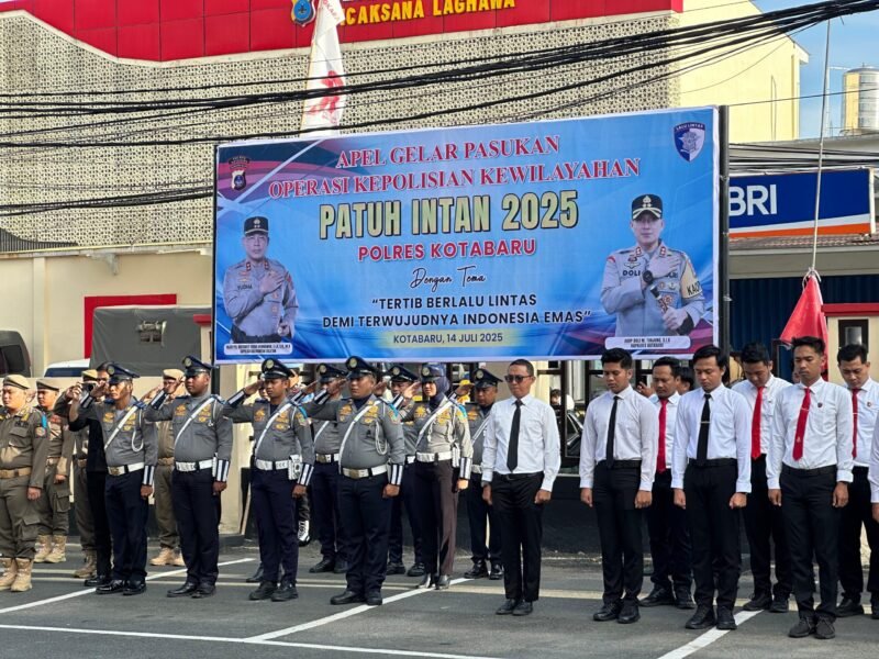 Polres Kotabaru Gelar Apel Operasi Patuh Intan 2025 1 IMG 20250714 WA0028 scaled e1752477660296