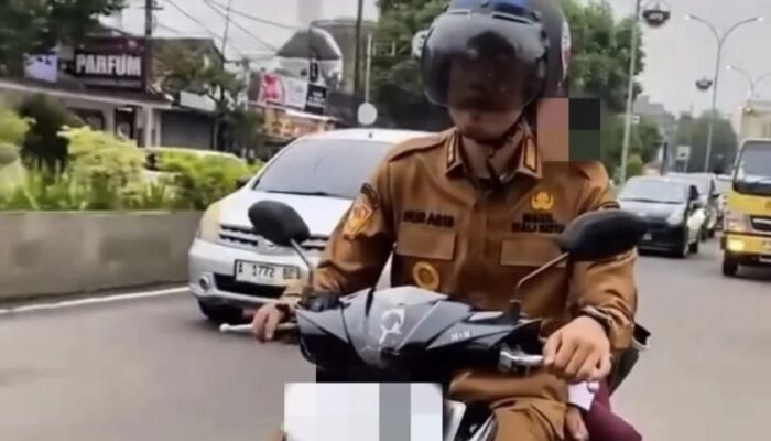 Bonceng Anak Tanpa Helm,Wakil Wali Kota Serang Ditilang Polisi