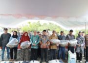 Dorong Produktivitas Perikanan, Bupati Barito Kuala Serahkan Bantuan Sarana Budidaya Ikan 8 Dorong Produktivitas Perikanan, Bupati Barito Kuala Serahkan Bantuan Sarana Budidaya Ikan