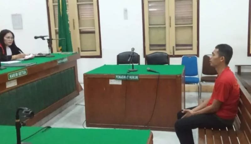 Mencuri Sandal Majikan, Terdakwa Dituntut JPU Penjara 2 Tahun 1 IMG 20250723 WA0002