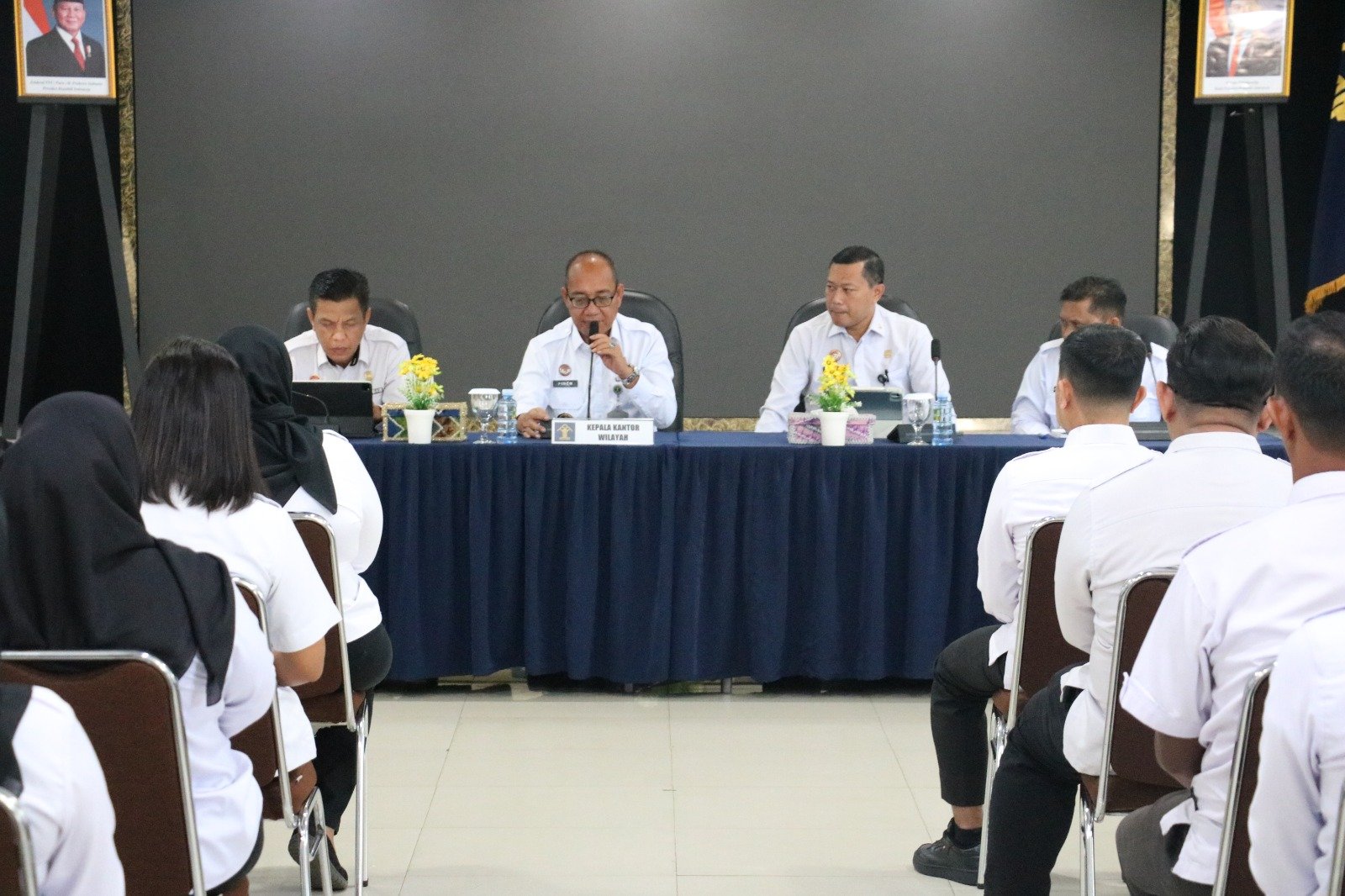 Awali Kepemimpinan sebagai Kakanwil Kemenkum Kalsel, Alex Cosmas Pinem Tekankan Kinerja Optimal dan Integritas 1 IMG 20250723 WA0038 1